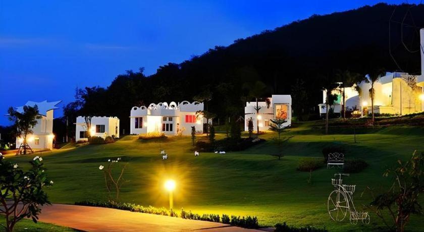 The Buda Resort Muaklek Muak Lek Exterior photo